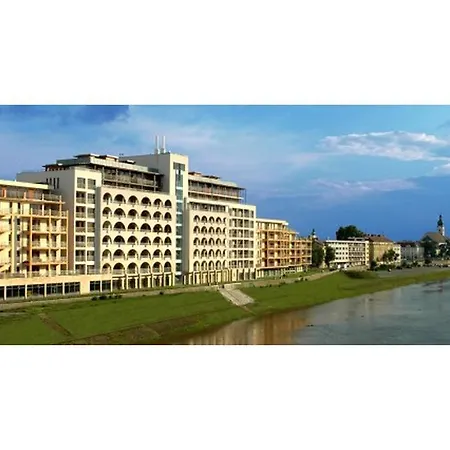 アパート Dunalux ジュール